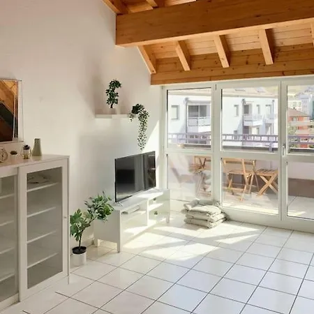 Charming Penthouse With Veranda In The Center Of Brig-Glis Exterior foto